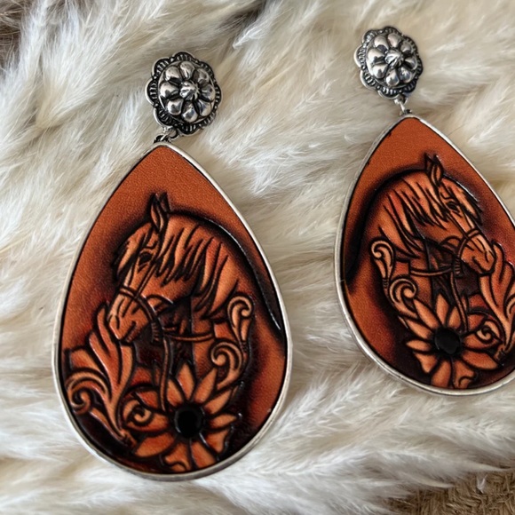 Tooled Leather Western Horse Floral Boho Teardrop Earrings - Picture 3 of 4